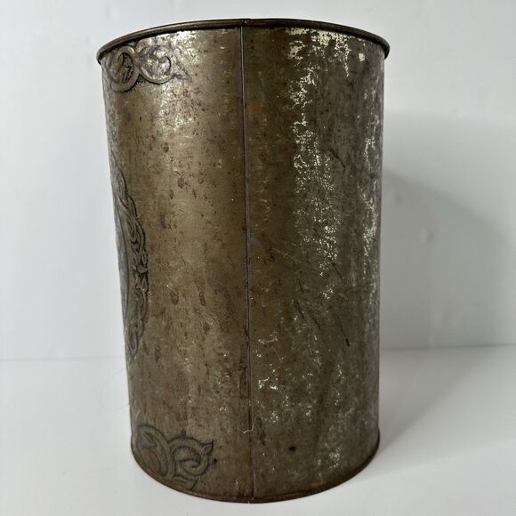 Vtg Metal Trash Can Ye Old Inn Scene Waste Bin Rustic Primitive Patina Tavern - Picture 13 of 16
